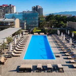 4* Hotell - By Ihg